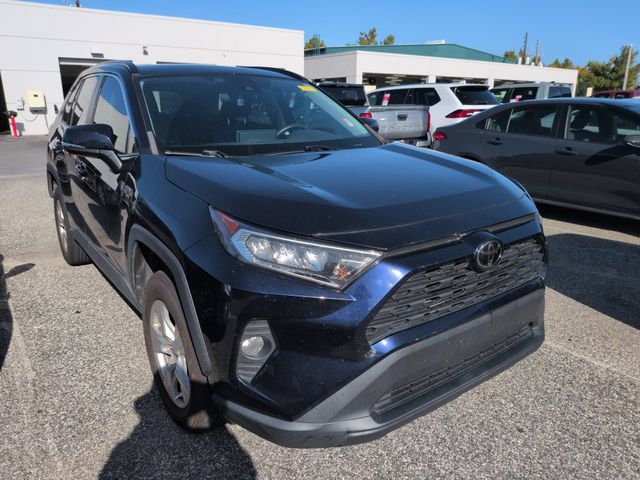 Certified 2021 Toyota RAV4 XLE w/ Convenience Package FWD image 1