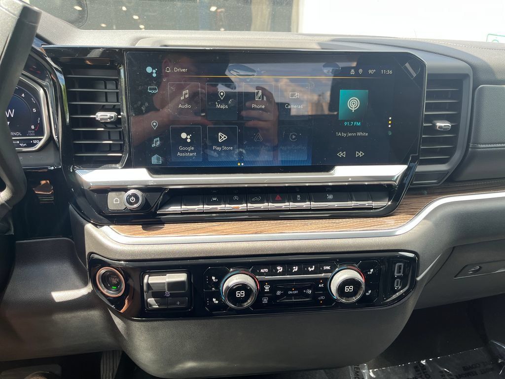 New 2025 Chevrolet Silverado 1500 LT AWD/4WD image 17