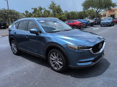 Used 2019 MAZDA CX-5 Grand Touring w/ GT Premium Package FWD image 2