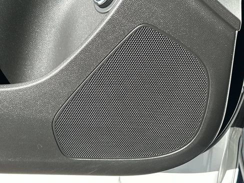 Used 2025 Buick Envista Avenir FWD image 25