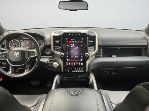 Used 2019 RAM 1500 Laramie AWD/4WD image 12