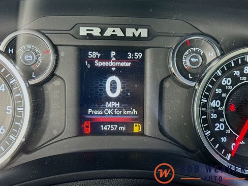 Used 2024 RAM 2500 Tradesman w/ Chrome Appearance Group AWD/4WD image 14