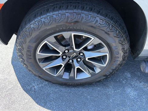 Used 2023 Chevrolet Tahoe Z71 w/ Luxury Package AWD/4WD image 42