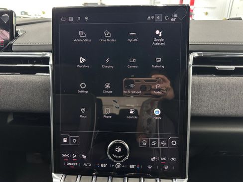 New 2026 GMC Sierra EV Elevation image 19