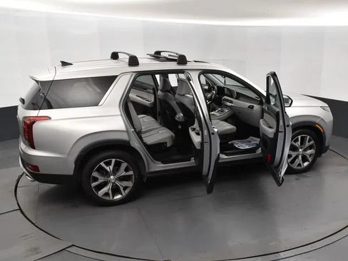 Used 2022 Hyundai Palisade SEL w/ 8P Bench Seat Package FWD image 6