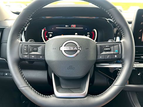 New 2026 Nissan Pathfinder SL FWD image 18