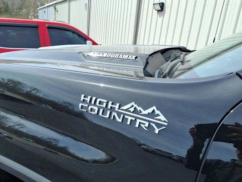 New 2026 Chevrolet Silverado 3500 High Country w/ High Country Premium Package AWD/4WD image 9