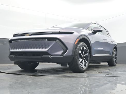 New 2026 Chevrolet Equinox EV LT FWD image 26