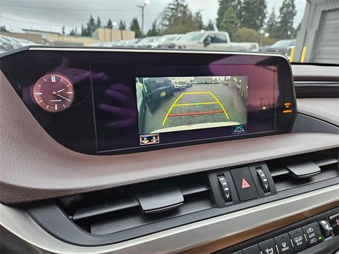 Used 2020 Lexus ES 350 Luxury w/ Accessory Package 2 image 27