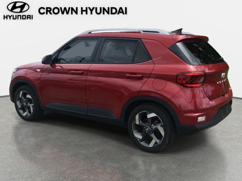 Used 2021 Hyundai Venue SEL w/ Cargo Package FWD image 6