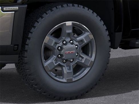 New 2026 GMC Sierra 3500 SLT image 9