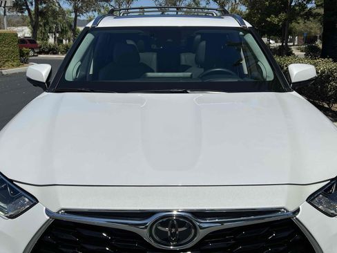 Used 2023 Toyota Highlander Platinum image 49