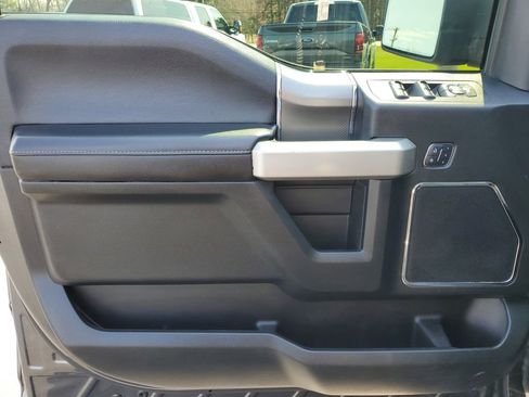 Used 2016 Ford F150 Lariat w/ Equipment Group 501A Mid AWD/4WD image 27