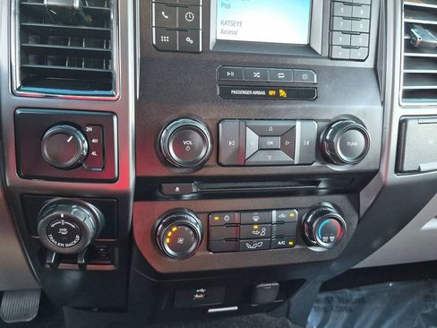 Used 2018 Ford F150 XLT w/ Trailer Tow Package AWD/4WD image 17
