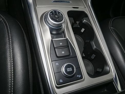 Used 2021 Ford Explorer XLT w/ Equipment Group 202A AWD/4WD image 28