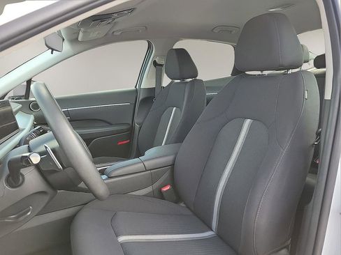 Used 2025 Hyundai Sonata SEL FWD image 11