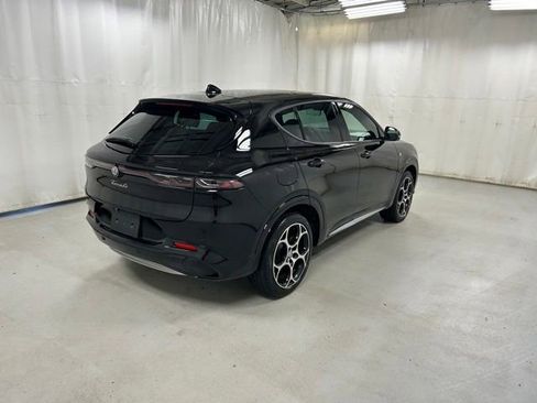 Used 2024 Alfa Romeo Tonale Ti w/ Active Assist Package AWD/4WD image 4