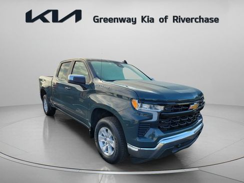 Used 2025 Chevrolet Silverado 1500 LT RWD image 1