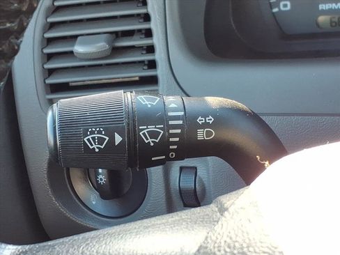 Used 2011 Ford Ranger XLT image 17