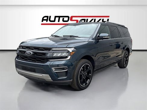 Used 2024 Ford Expedition Max Limited image 3