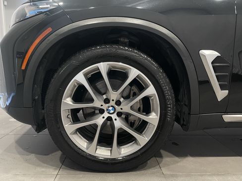 Used 2024 BMW X5 xDrive40i w/ Premium Package AWD/4WD image 7