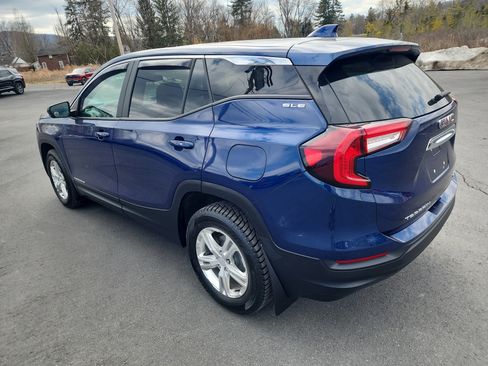 Certified 2022 GMC Terrain SLE image 6