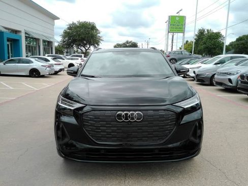 Used 2022 Audi Q4 e-tron Prestige w/ S Line Plus Package AWD/4WD image 3