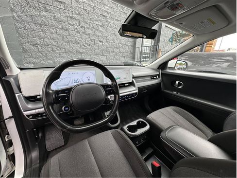 Used 2024 Hyundai Ioniq 5 SEL AWD/4WD image 2