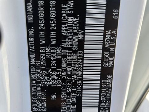 Used 2019 Toyota Highlander XLE image 18