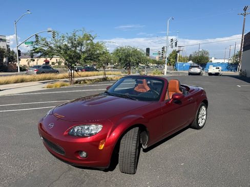 Used 2008 MAZDA MX-5 Miata Grand Touring RWD image 4