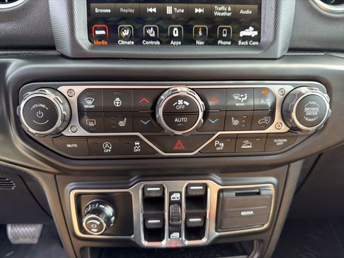 Used 2021 Jeep Gladiator Overland w/ Popular Equipment Package image 36