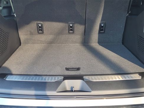 New 2026 Chevrolet Suburban RST w/ RST Capability Package image 23