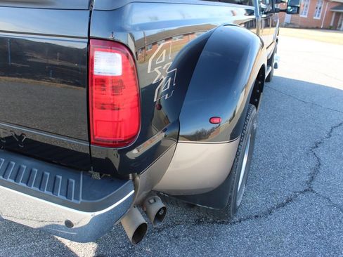 Used 2013 Ford F350 Lariat w/ Lariat Interior Pkg image 43