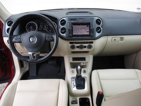 Used 2016 Volkswagen Tiguan SE image 84