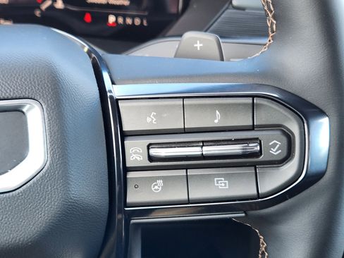 New 2026 GMC Acadia AT4 w/ Luxury Package image 14