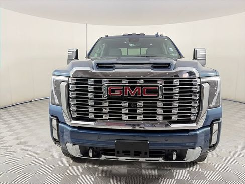 Used 2024 GMC Sierra 2500 Denali w/ Denali Reserve Package AWD/4WD image 2
