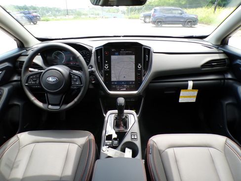 New 2026 Subaru Crosstrek 2.5i Limited w/ Crosstrek Mirror Package AWD/4WD image 18