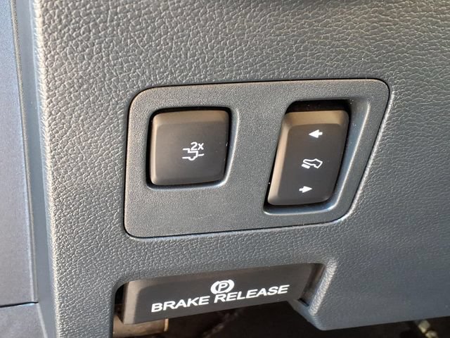 Used 2022 Ford F350 Lariat w/ Lariat Ultimate Package AWD/4WD image 22
