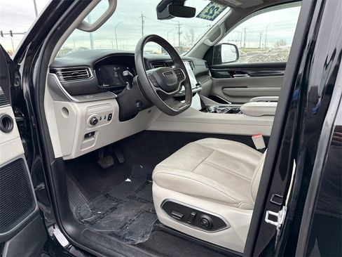 Used 2022 Jeep Wagoneer Series II image 19