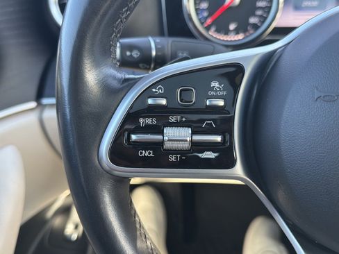 Used 2019 Mercedes-Benz E 300 4MATIC image 27