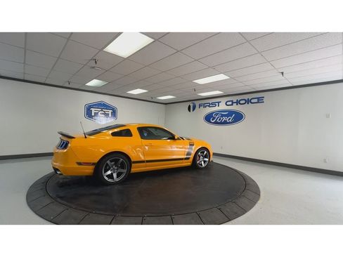 Used 2013 Ford Mustang Boss 302 w/ Boss 302 Accessory Pkg image 2