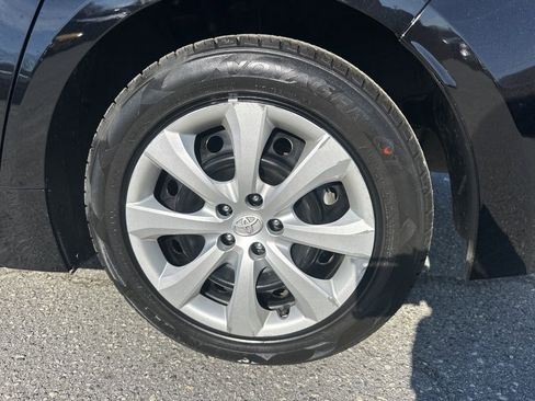 Used 2023 Toyota Corolla LE image 26