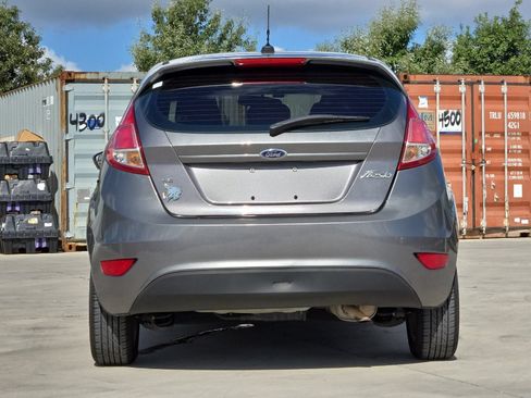 Used 2014 Ford Fiesta SE FWD image 4