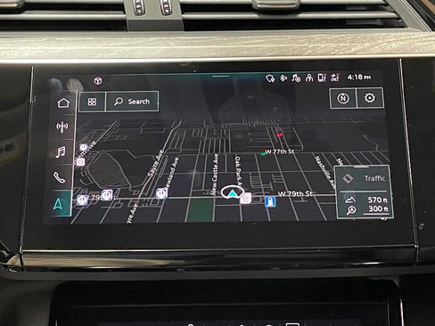 Used 2021 Audi e-tron Premium w/ Convenience Plus Package image 38