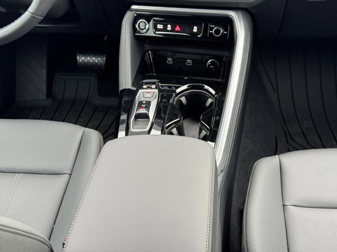 New 2025 Audi Q5 Premium image 9