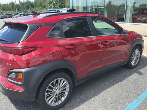 Used 2018 Hyundai Kona SEL w/ SEL Tech Package 02 AWD/4WD image 3