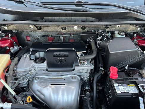 Used 2018 Toyota RAV4 XLE w/ Plus Extra Value Package FWD image 13