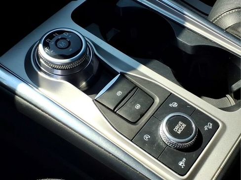 Used 2020 Ford Explorer ST w/ Premium Technology Package AWD/4WD image 9