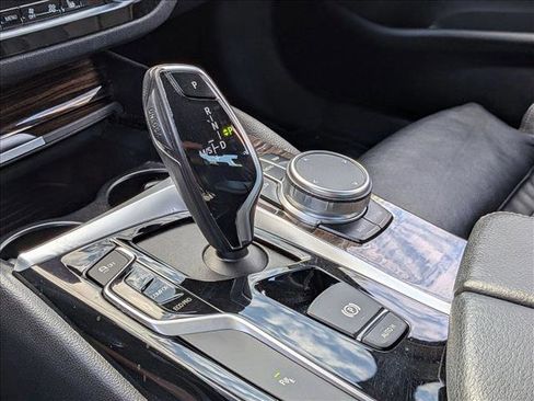 Used 2019 BMW 530i xDrive w/ Convenience Package AWD/4WD image 12