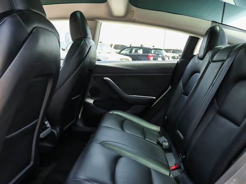 Used 2023 Tesla Model 3 Standard Range RWD image 17